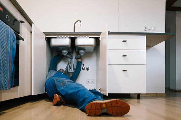 Professional Leak Detection technician working in Houston, DE